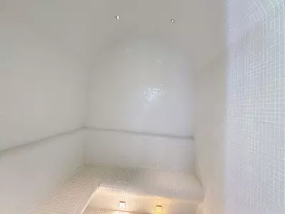 Middle Floor Apartment in Estepona