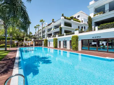 Middle Floor Apartment in Estepona