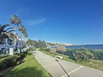 Middle Floor Apartment in Estepona