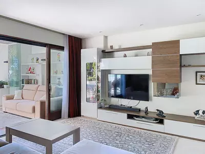 Middle Floor Apartment in Estepona