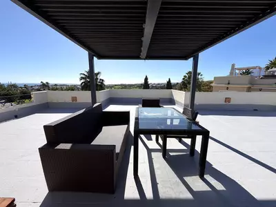 Top Floor Apartment in Bel Air
