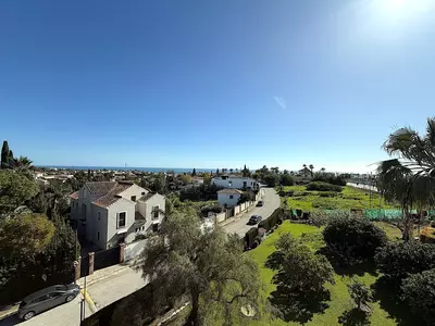 Top Floor Apartment in Bel Air