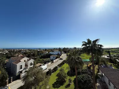Top Floor Apartment in Bel Air