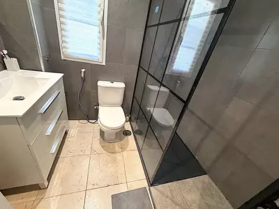 Top Floor Apartment in Bel Air