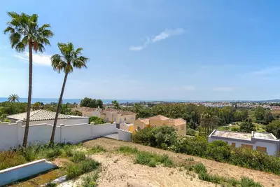 Detached Villa in El Paraiso