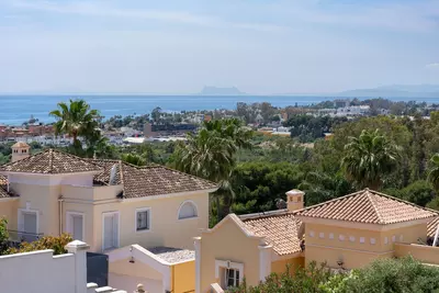 Detached Villa in El Paraiso