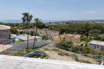 Detached Villa in El Paraiso