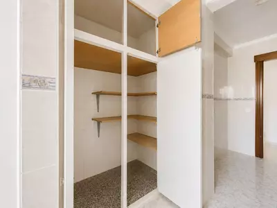 Middle Floor Apartment in Estepona