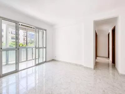 Middle Floor Apartment in Estepona