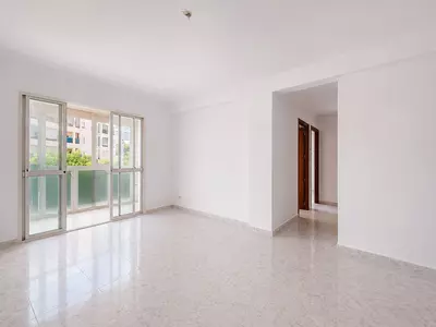 Middle Floor Apartment in Estepona
