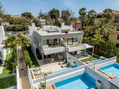 Semi-Detached House in Puerto Banús