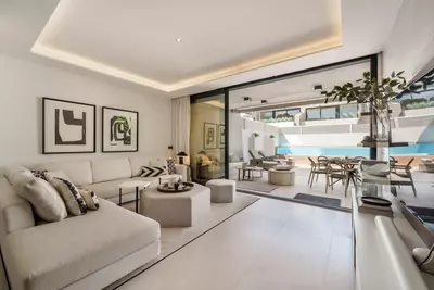 Semi-Detached House in Puerto Banús