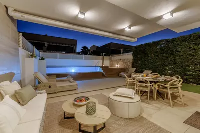 Semi-Detached House in Puerto Banús