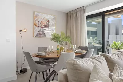Middle Floor Apartment in Selwo