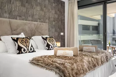 Middle Floor Apartment in Selwo
