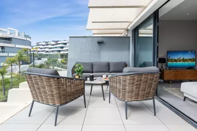 Middle Floor Apartment in Selwo