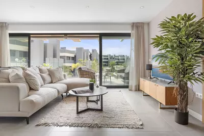 Middle Floor Apartment in Selwo