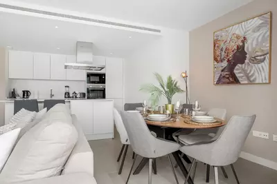 Middle Floor Apartment in Selwo