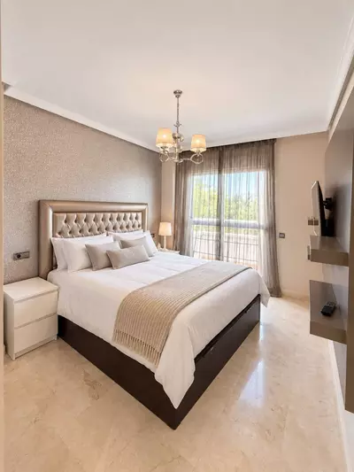 Middle Floor Apartment in Estepona