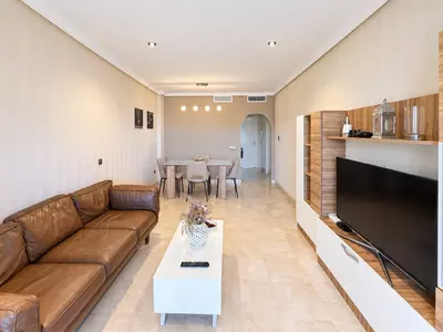 Middle Floor Apartment in Estepona