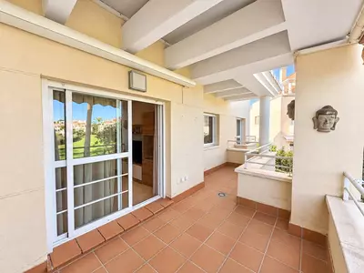 Middle Floor Apartment in Estepona
