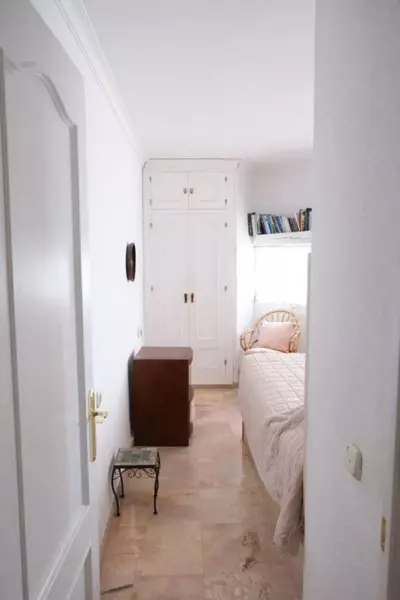 Middle Floor Apartment in Marbella