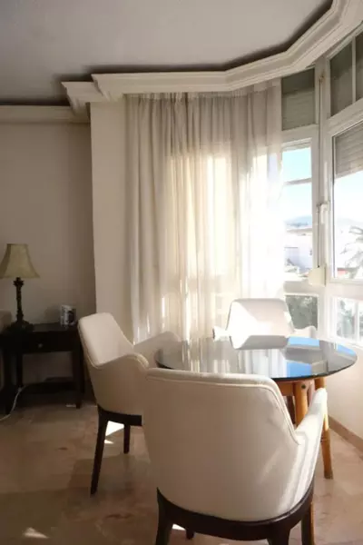 Middle Floor Apartment in Marbella