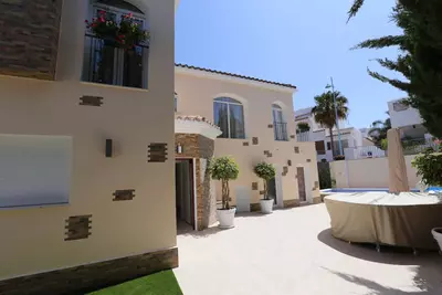 Detached Villa in San Pedro de Alcántara