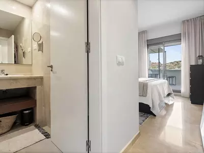 Middle Floor Apartment in Manilva