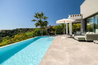 Detached Villa in Selwo