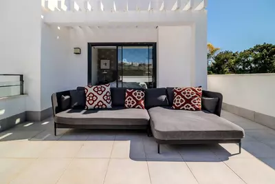 Detached Villa in Selwo