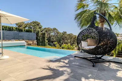 Detached Villa in Selwo
