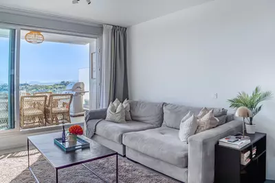 Middle Floor Apartment in Cancelada