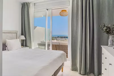 Middle Floor Apartment in Cancelada