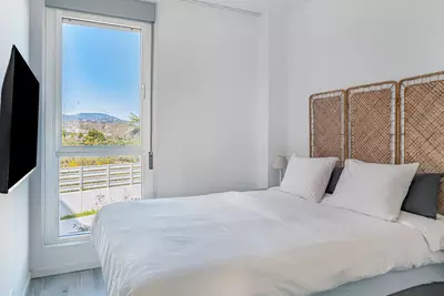Middle Floor Apartment in Cancelada
