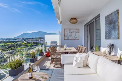 Middle Floor Apartment in Cancelada