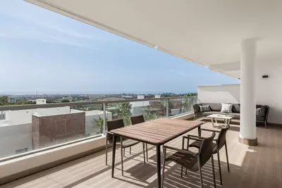 Middle Floor Apartment in Benahavís
