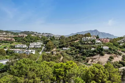 Middle Floor Apartment in Benahavís