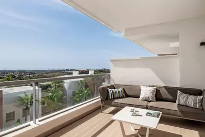Middle Floor Apartment in Benahavís