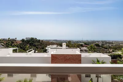 Middle Floor Apartment in Benahavís