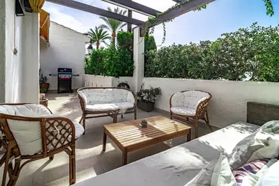 Ground Floor Apartment in Nueva Andalucía