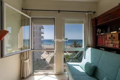Middle Floor Apartment in Estepona