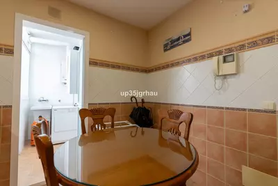 Middle Floor Apartment in Estepona