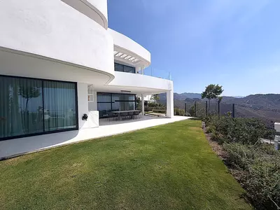 Ground Floor Apartment in Marbella