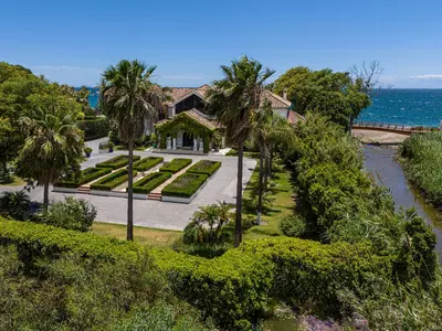 Detached Villa in Estepona