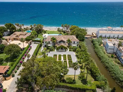 Detached Villa in Estepona