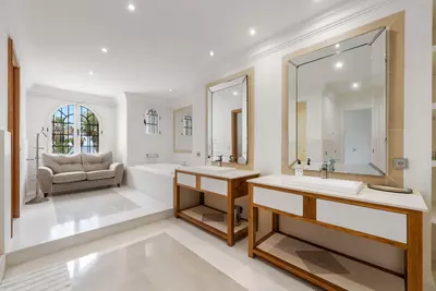 Detached Villa in Estepona