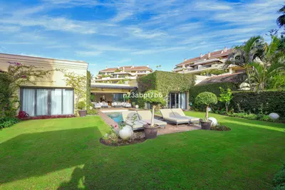 Detached Villa in Puerto Banús