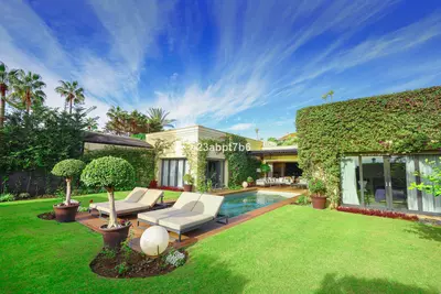 Detached Villa in Puerto Banús