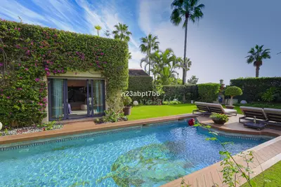 Detached Villa in Puerto Banús